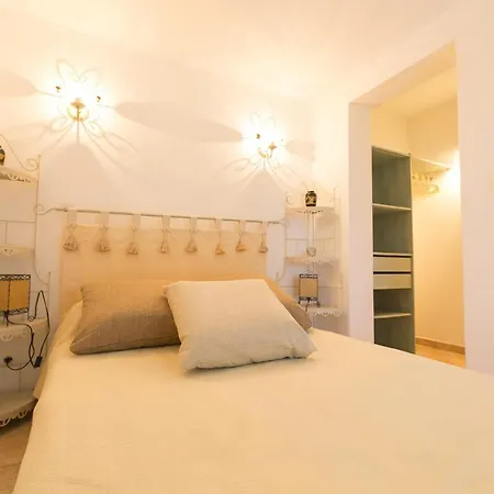 T2 Rez De * Saint-Florent (Corsica)