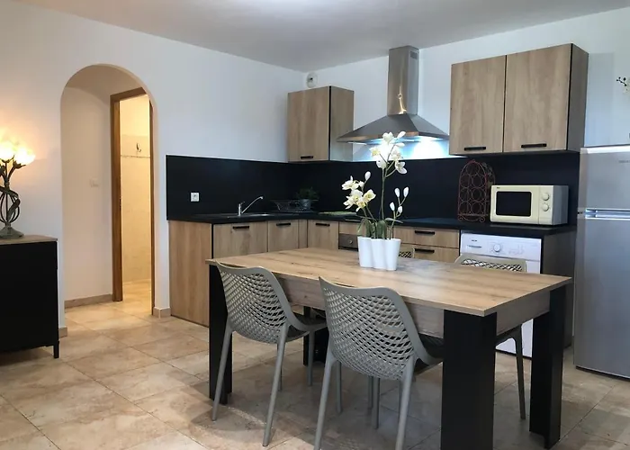 T2 Rez De * Saint-Florent (Corsica)